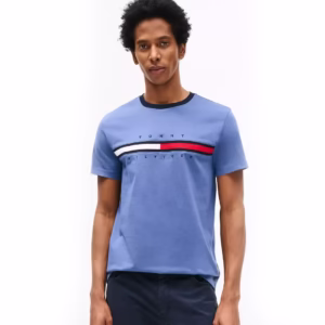 Camiseta con el logotipo de la bandera bordada